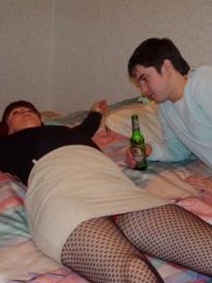 Пьяные девушки и бабы